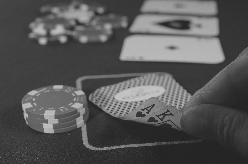 Связь лудомании с азартными играми